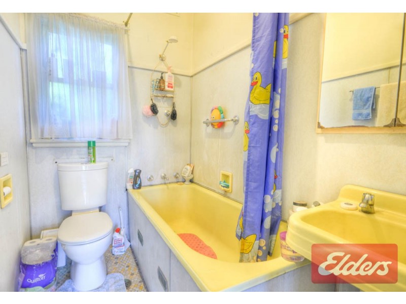 6 Lamonerie Street, Toongabbie NSW 2146