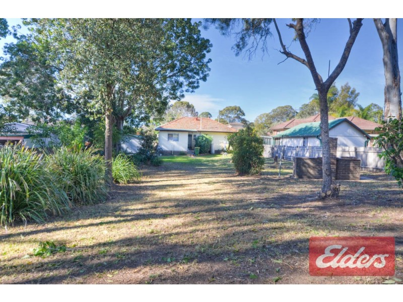 6 Lamonerie Street, Toongabbie NSW 2146