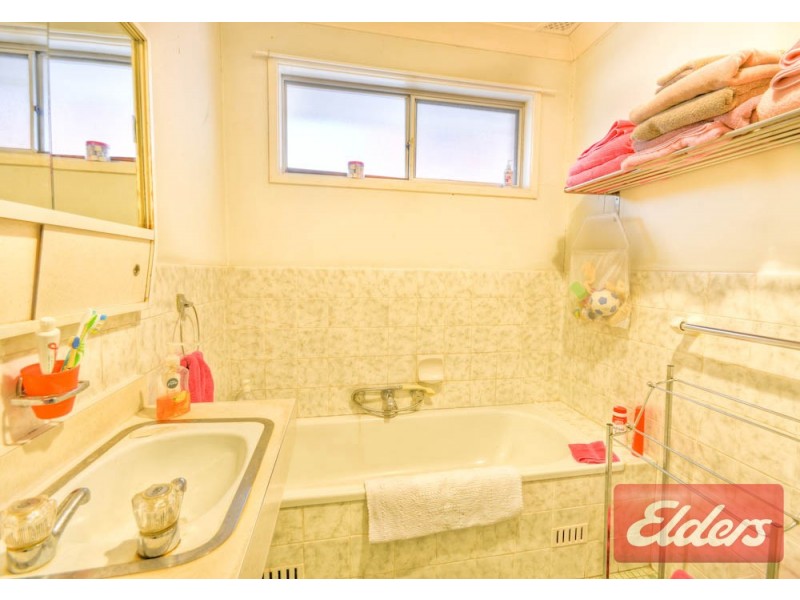 210 Cornelia Road, Toongabbie NSW 2146