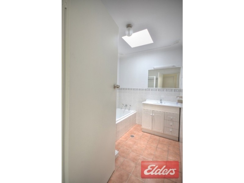 52 Tucks Road, Toongabbie NSW 2146