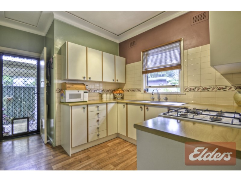 4 Scott Street, Toongabbie NSW 2146