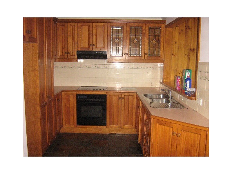 2 Tucks Road, Toongabbie NSW 2146