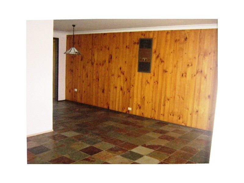 2 Tucks Road, Toongabbie NSW 2146