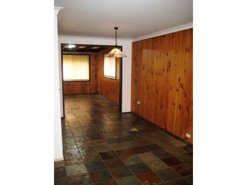 2 Tucks Road, Toongabbie NSW 2146