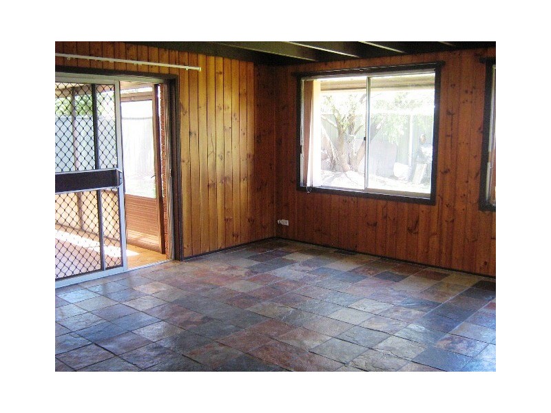 2 Tucks Road, Toongabbie NSW 2146