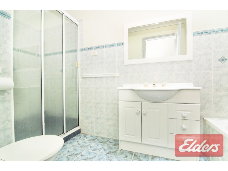 1/185 Targo Road, Girraween NSW 2145