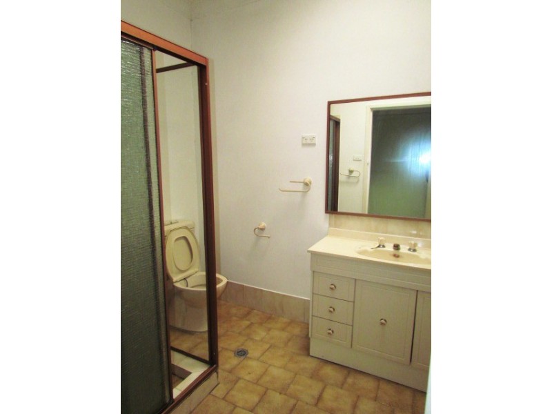 5 Oval Street, Old Toongabbie NSW 2146