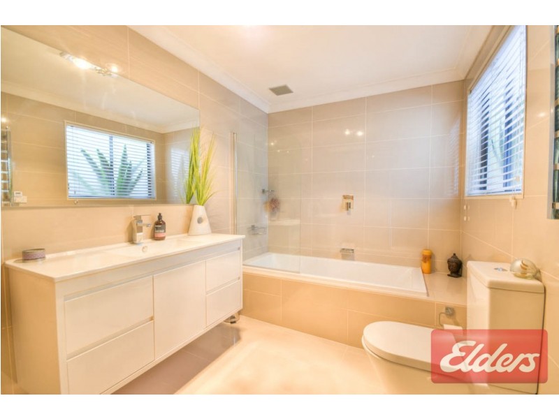 15 Valeria Street, Toongabbie NSW 2146