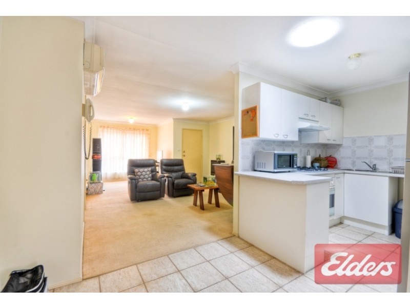 4/44 Ballandella Road, Toongabbie NSW 2146
