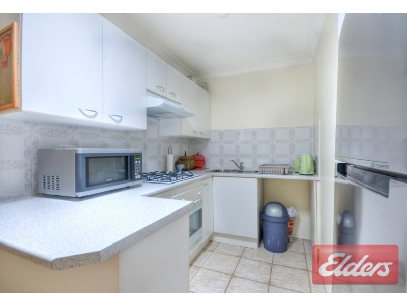 4/44 Ballandella Road, Toongabbie NSW 2146