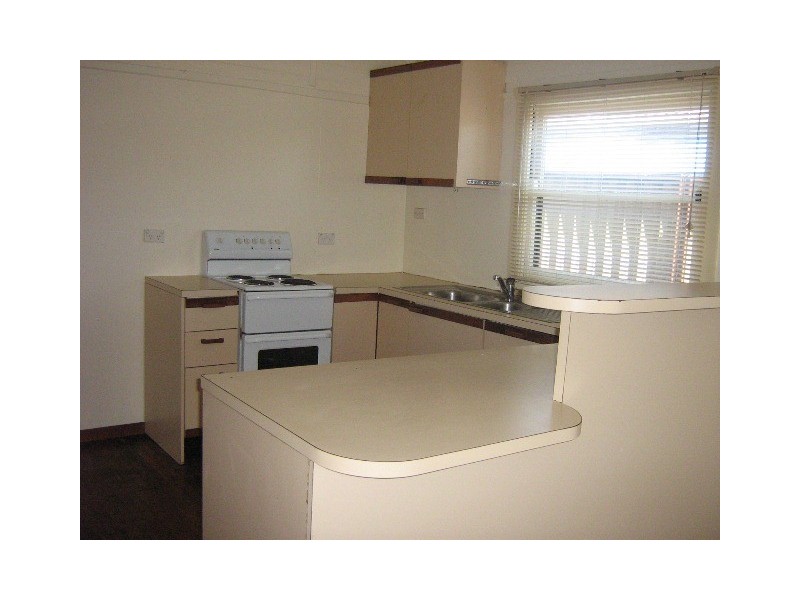 13 Barangaroo Road, Toongabbie NSW 2146