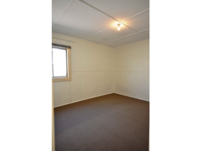 13 Barangaroo Road, Toongabbie NSW 2146