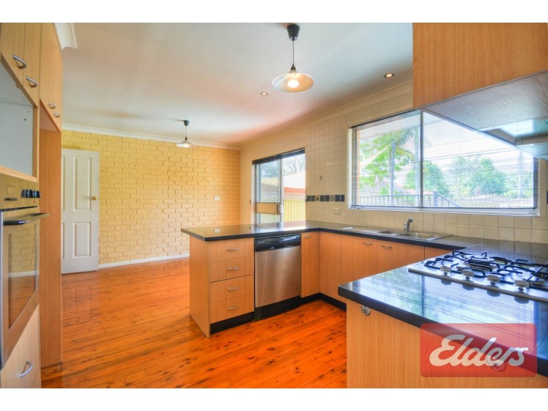 18 Piquet Place, Toongabbie NSW 2146