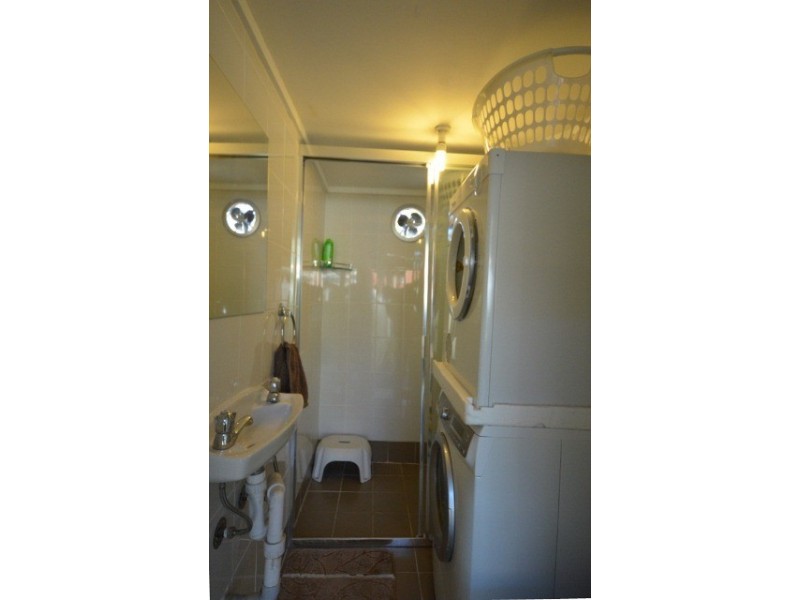 5 Barangaroo Road, Toongabbie NSW 2146