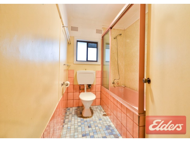 8 Cosimo Street, Toongabbie NSW 2146