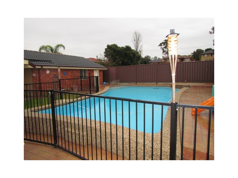 50 Lyle Street, Girraween NSW 2145