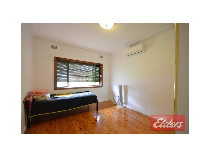 174 Binalong Road, Toongabbie NSW 2146