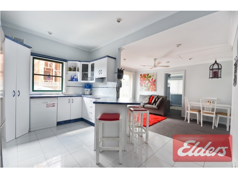 8 Scott Street, Toongabbie NSW 2146