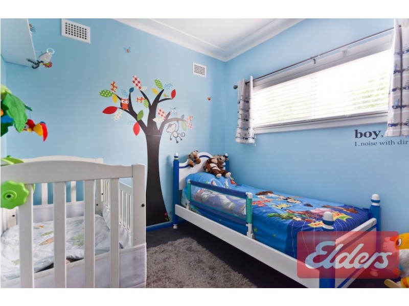 8 Scott Street, Toongabbie NSW 2146