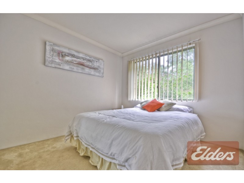 2/235 Targo Road, Toongabbie NSW 2146
