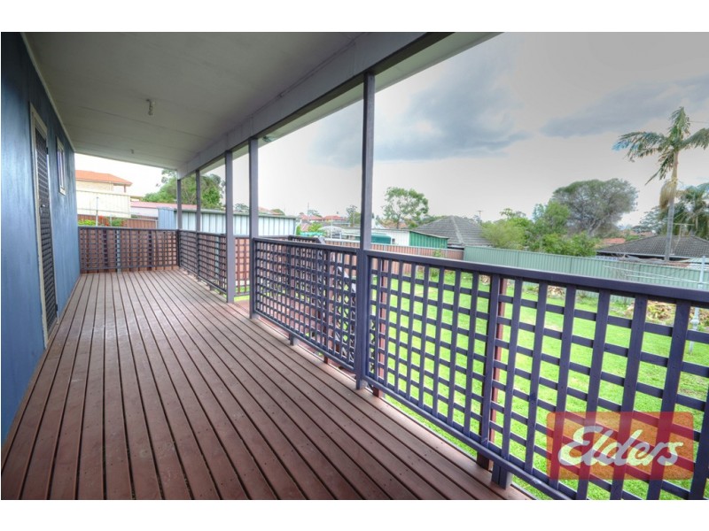 7 Heather Street, Girraween NSW 2145