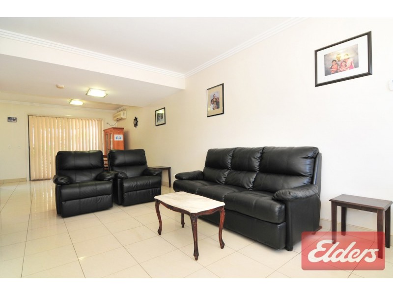 2/14 Valeria Street, Toongabbie NSW 2146