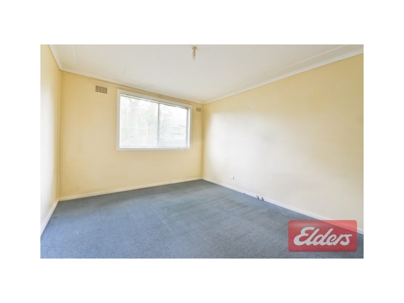 8 Cosimo Street, Toongabbie NSW 2146
