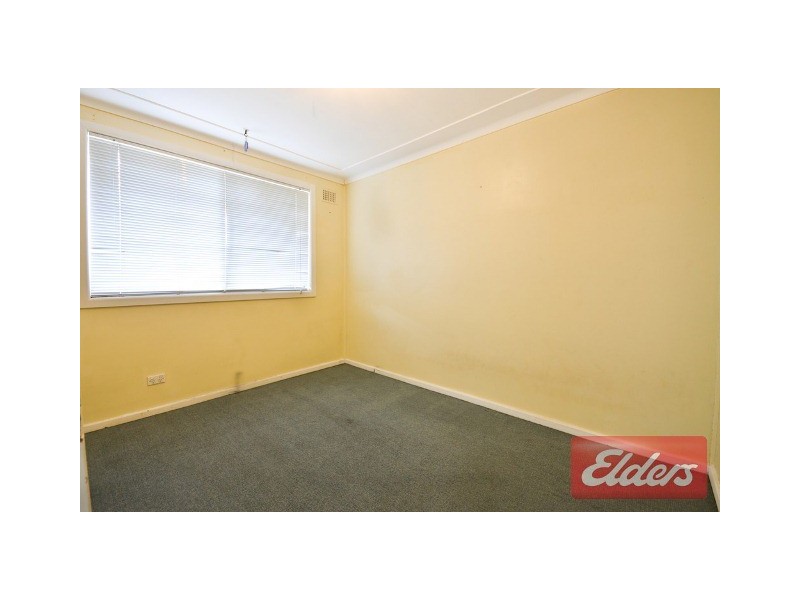 8 Cosimo Street, Toongabbie NSW 2146