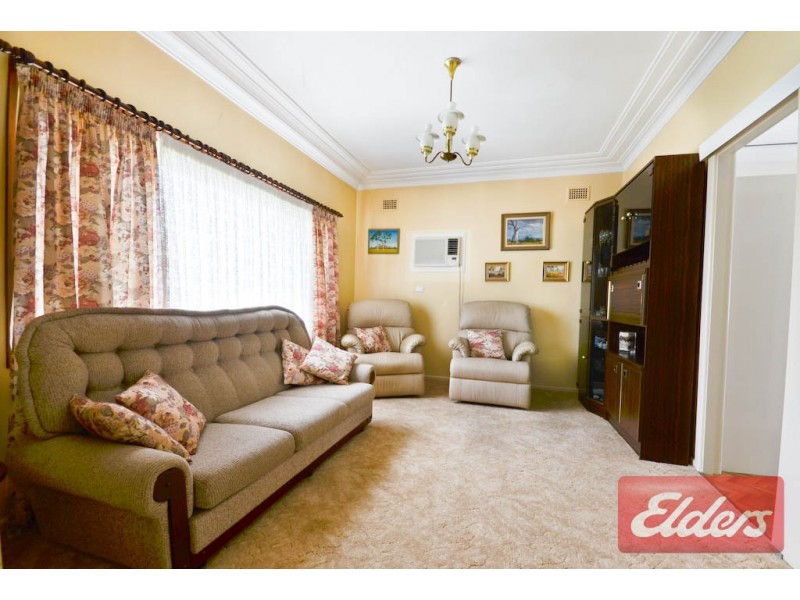 13 Scott Street, Toongabbie NSW 2146