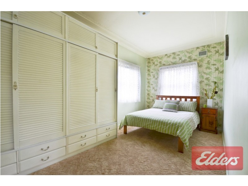 13 Scott Street, Toongabbie NSW 2146