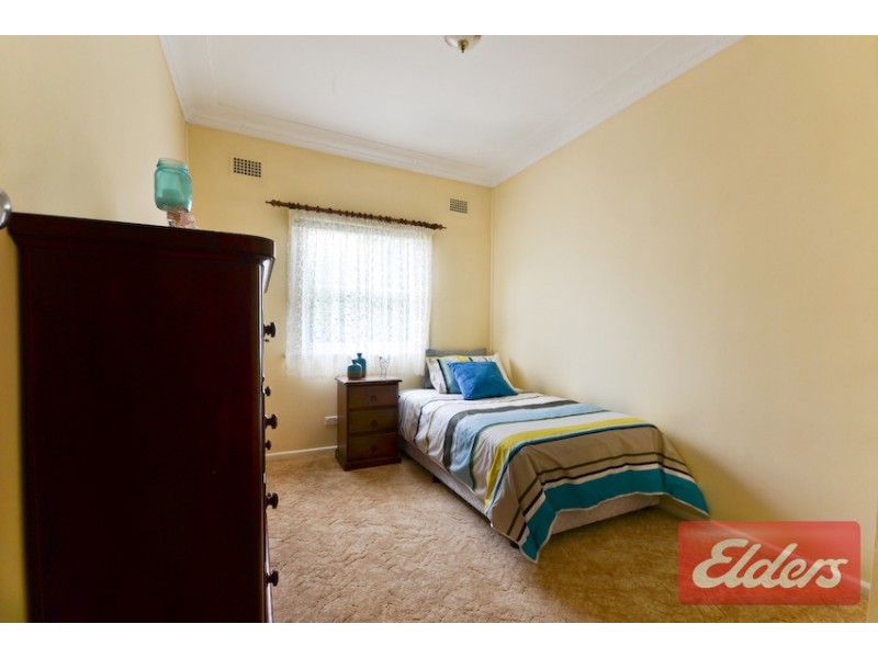 13 Scott Street, Toongabbie NSW 2146