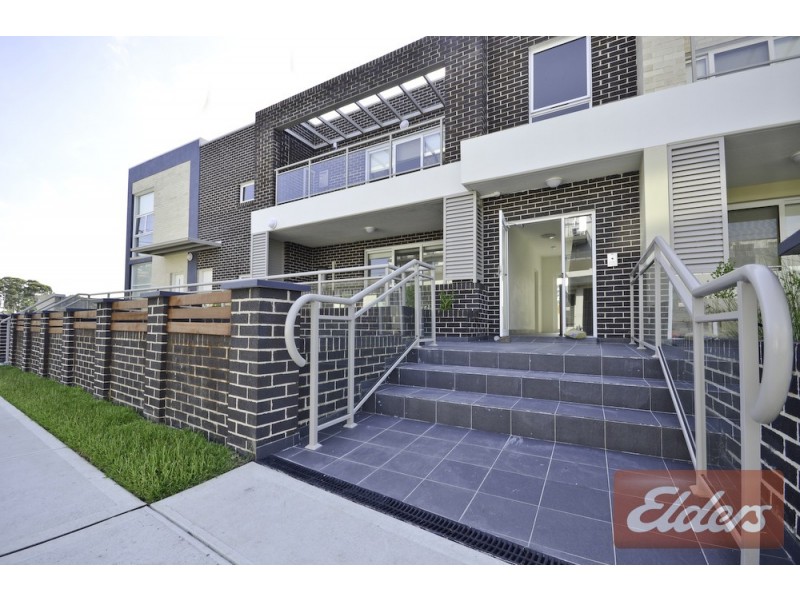 4 Barangaroo Road, Toongabbie NSW 2146