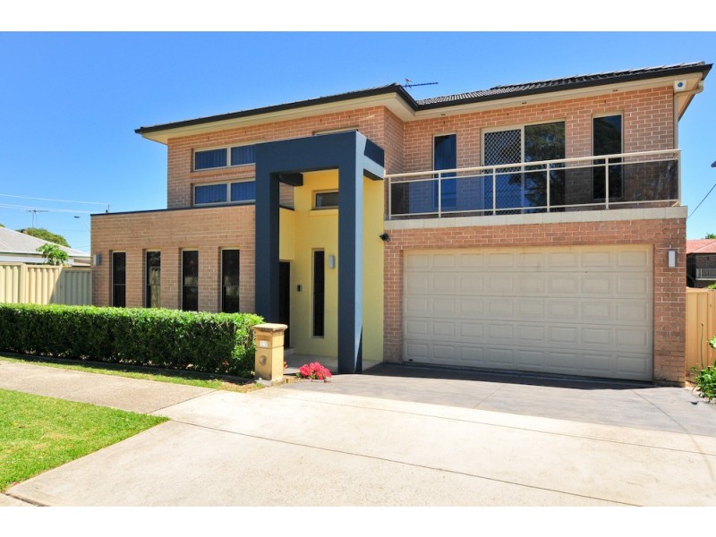 17 Second Avenue, Toongabbie NSW 2146