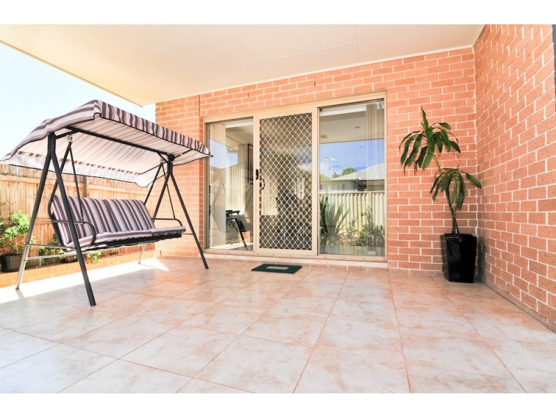 17 Second Avenue, Toongabbie NSW 2146