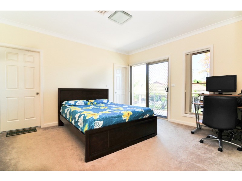 17 Second Avenue, Toongabbie NSW 2146