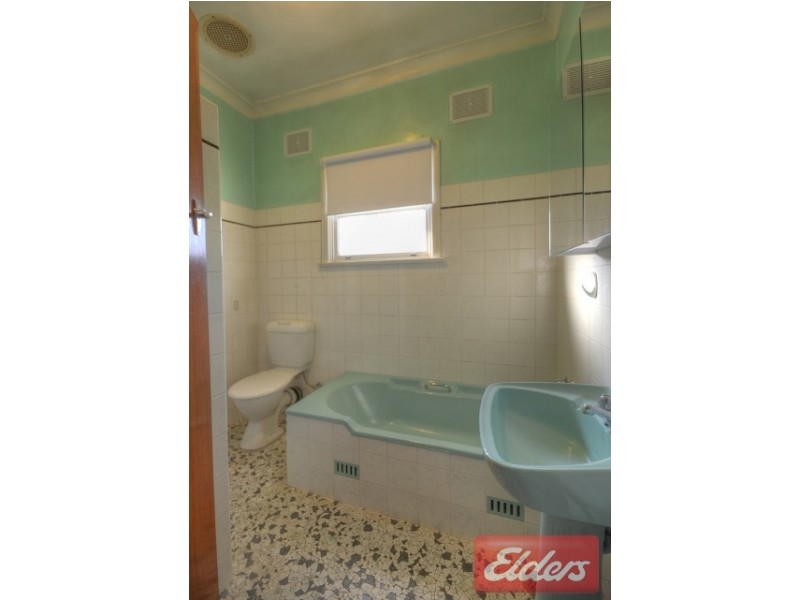 22 Ballandella Road, Toongabbie NSW 2146