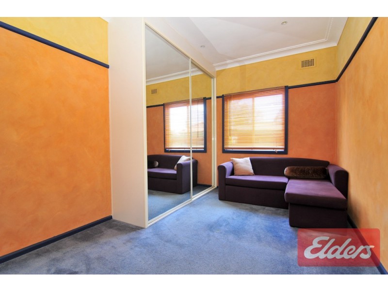 18 Scott Street, Toongabbie NSW 2146