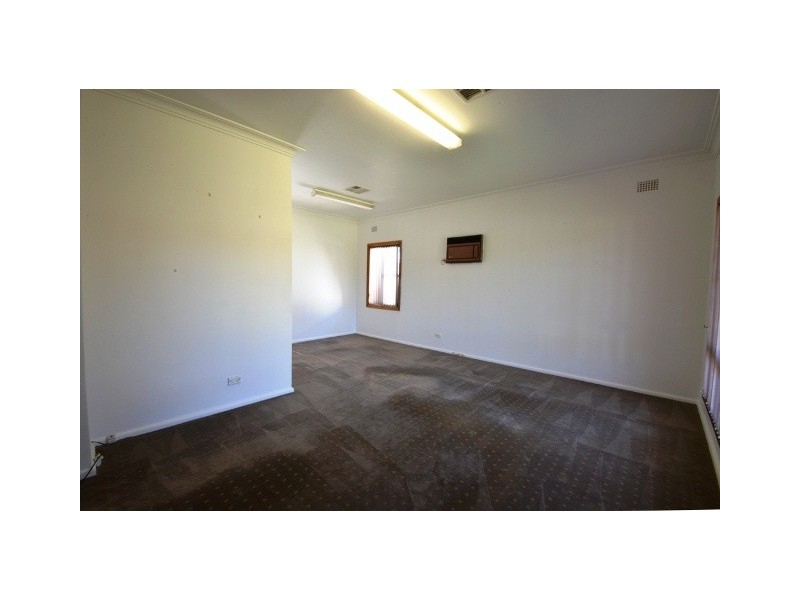 87 Bulli Road, Old Toongabbie NSW 2146