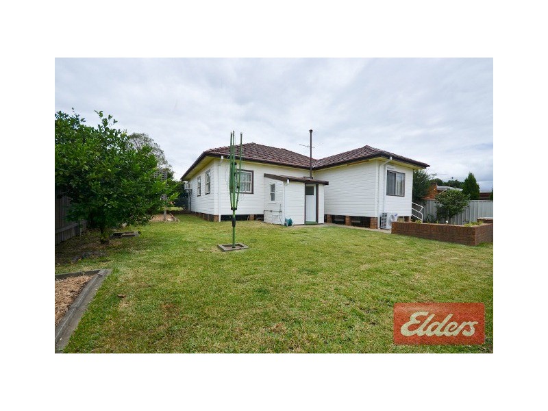 13 Scott Street, Toongabbie NSW 2146