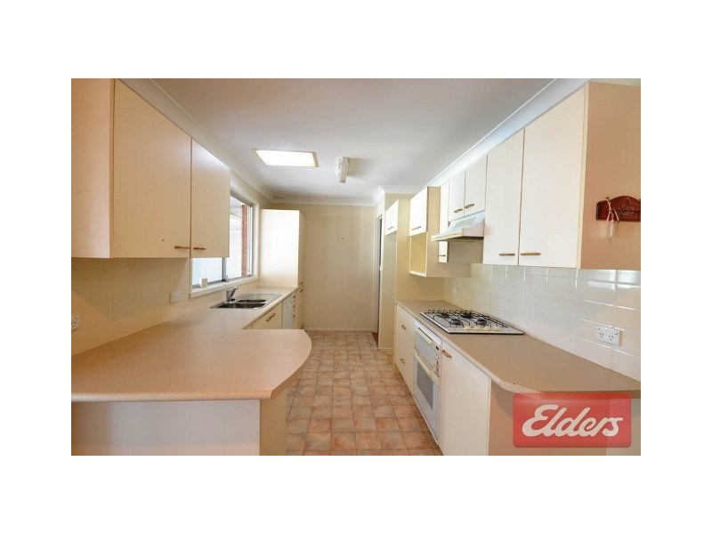 27 Vianney Crescent, Toongabbie NSW 2146