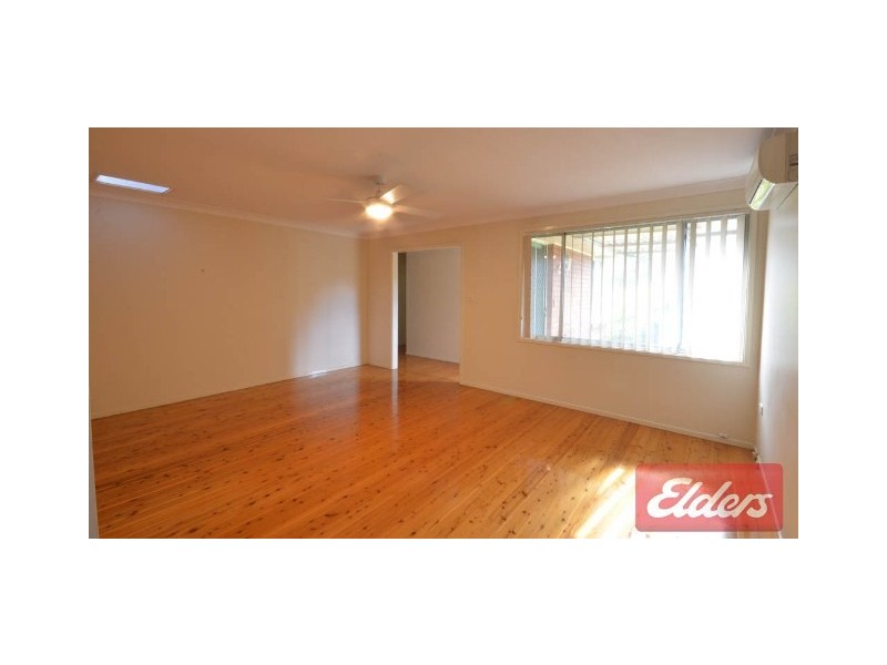 27 Vianney Crescent, Toongabbie NSW 2146