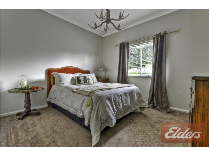 3 Chalmers Crescent, Old Toongabbie NSW 2146