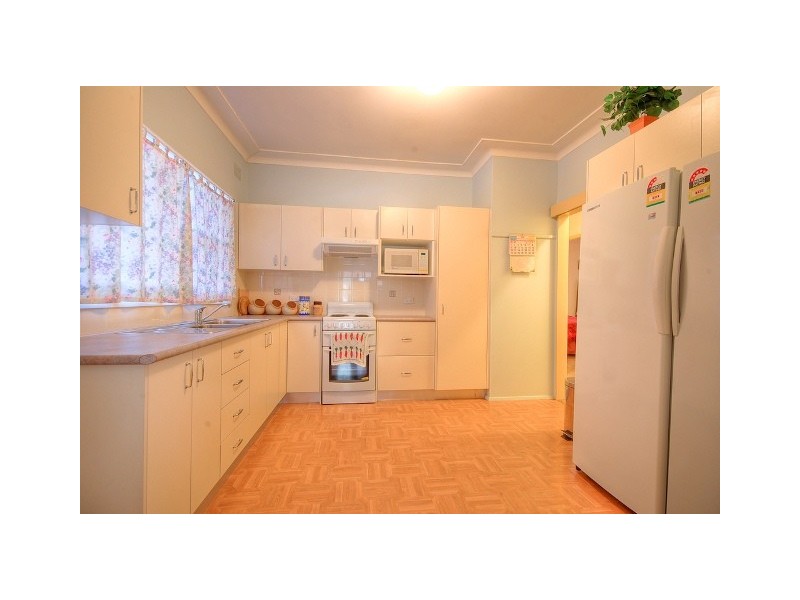 35 Lennox Street, Old Toongabbie NSW 2146