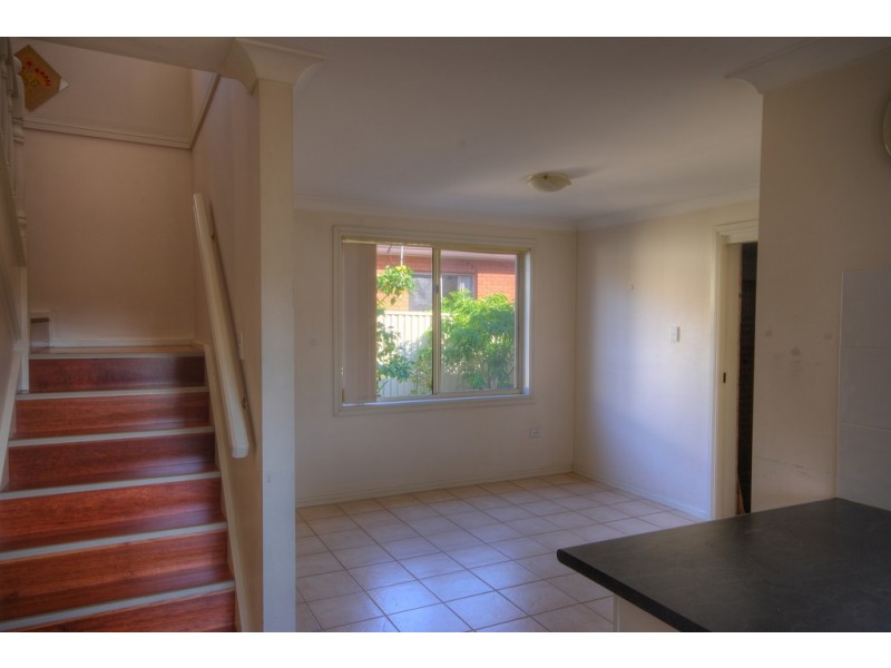 2/7 Wyena Road, Pendle Hill NSW 2145