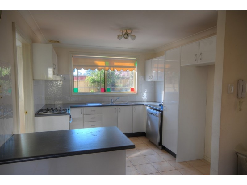 2/7 Wyena Road, Pendle Hill NSW 2145