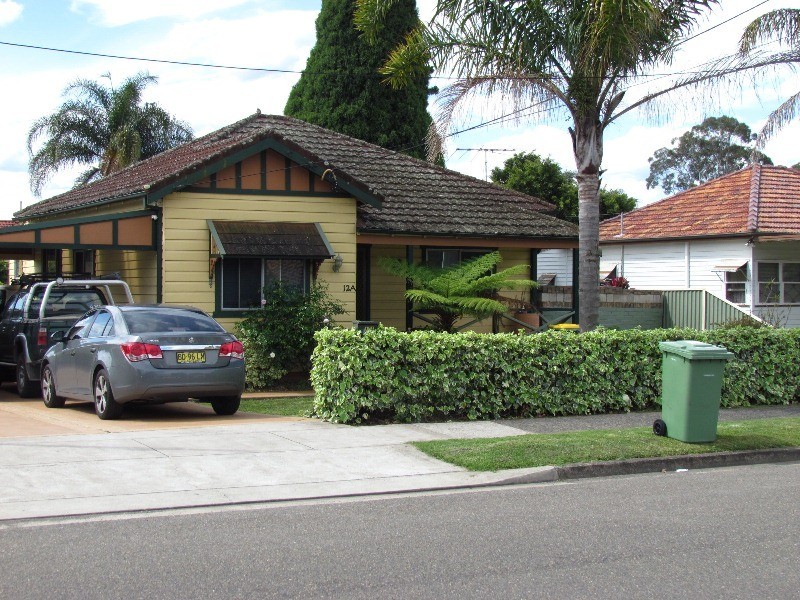 12a Barangaroo Road, Toongabbie NSW 2146