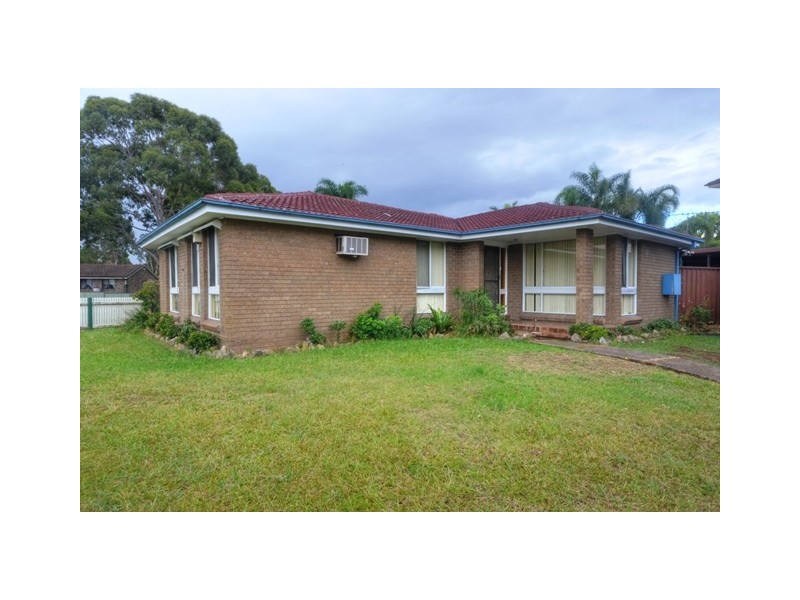 22 Reeve Crescent, Doonside NSW 2767