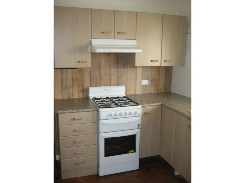 4 Wentworth Avenue, Toongabbie NSW 2146