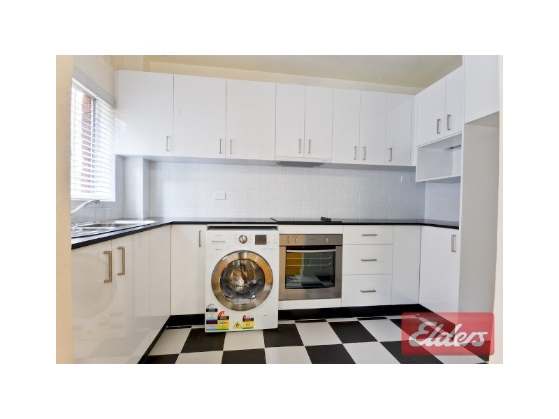 1/6 Mia Mia Street, Girraween NSW 2145