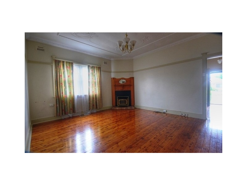 35 Cornelia Road, Toongabbie NSW 2146